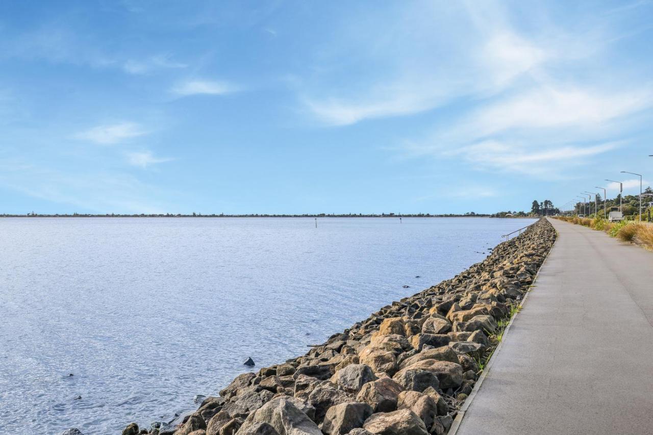 Gatehouse On The Bay - Christchurch Holiday Unit ภายนอก รูปภาพ